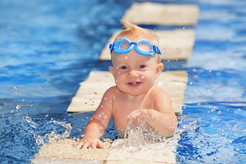 Ako pripraviť dieťa na kurz plávania